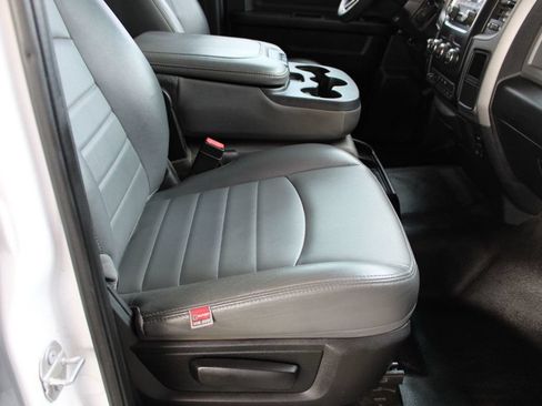 Used 2018 RAM 3500 Tradesman AWD/4WD image 15