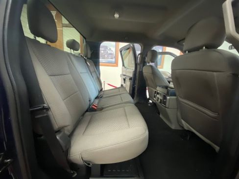 Used 2020 Ford F350 XLT w/ XLT Premium Package image 17