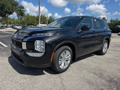 New 2025 Mitsubishi Outlander ES