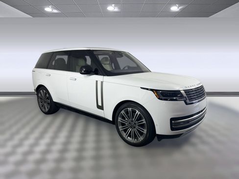 Used 2023 Land Rover Range Rover SE AWD/4WD image 7