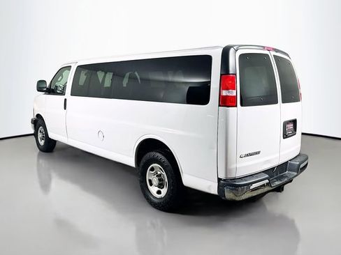 Used 2020 Chevrolet Express 3500 LT w/ LT Preferred Equipment Group image 8