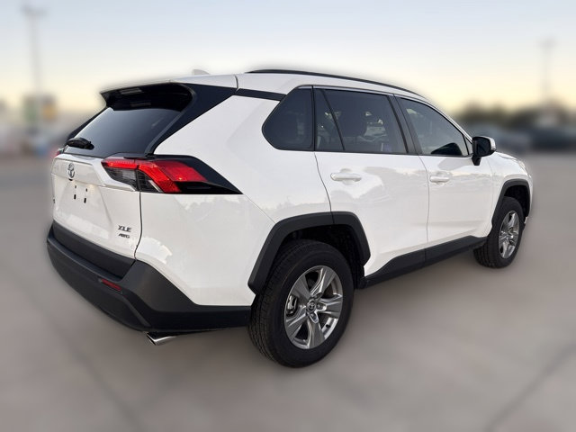 Used 2024 Toyota RAV4 XLE AWD/4WD image 7