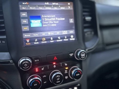 Used 2021 RAM 1500 Big Horn w/ Built-to-serve Edition image 10