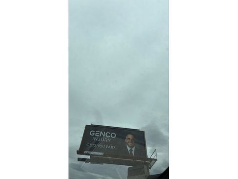 Used 2017 Subaru Outback 2.5i Premium image 16