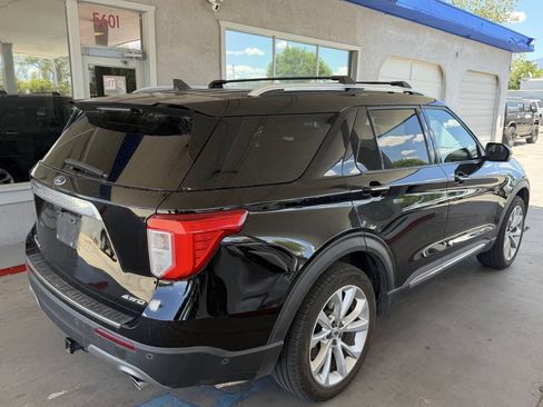 Used 2022 Ford Explorer Platinum w/ Premium Technology Package AWD/4WD image 8