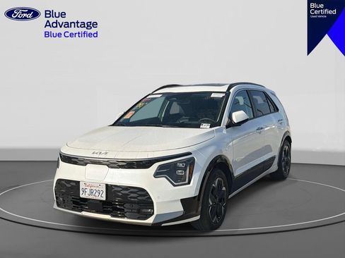 Used 2023 Kia Niro Wave FWD image 3