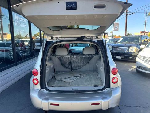 Used 2008 Chevrolet HHR LT FWD image 25