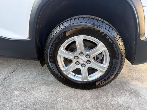 Used 2019 GMC Acadia SLE FWD image 36