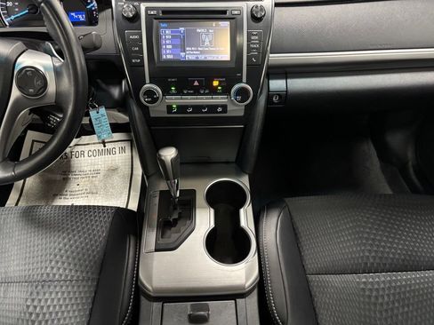 Used 2014 Toyota Camry SE FWD image 35