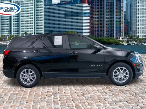 Used 2023 Chevrolet Equinox LS FWD image 8