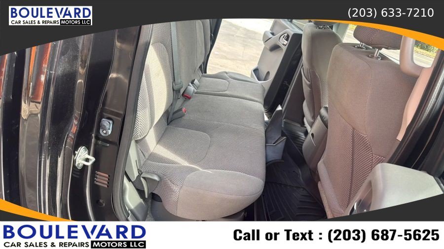 Used 2016 Nissan Frontier SV AWD/4WD image 29