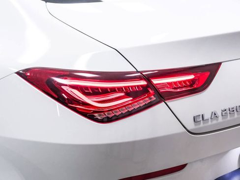 Certified 2022 Mercedes-Benz CLA 250 image 7