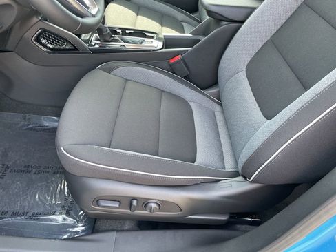 New 2026 Chevrolet TrailBlazer LT w/ Convenience Package FWD image 8