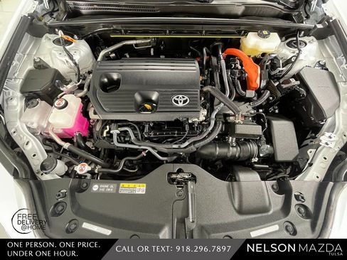 Used 2025 Toyota Crown Signia w/ Advanced Technology Package image 53