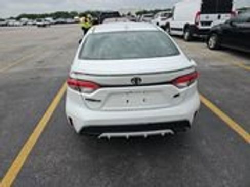 Used 2022 Toyota Corolla SE FWD image 3