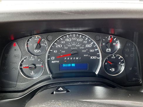 Used 2024 Chevrolet Express 2500 w/ Driver Convenience Package RWD image 22