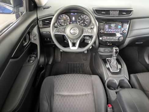 Used 2020 Nissan Rogue S FWD image 16