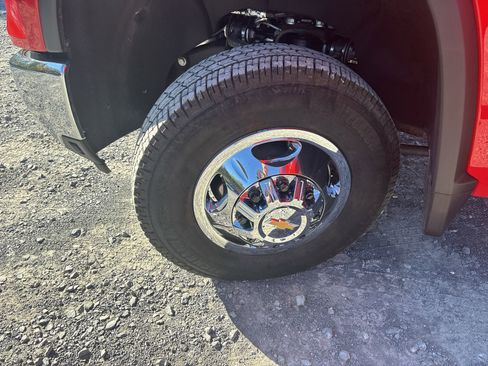 New 2025 Chevrolet Silverado 3500 LT w/ Convenience Package image 13