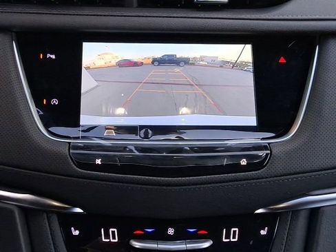 New 2026 Cadillac XT5 Luxury w/ LPO, Premium Carpet Package image 15