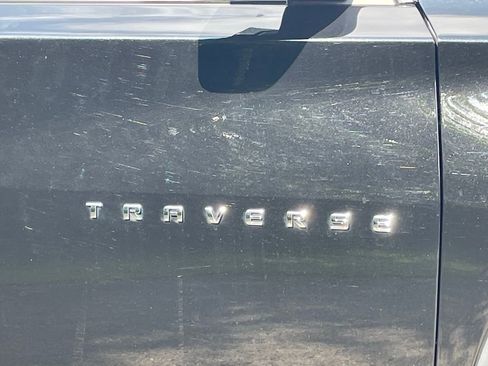 Used 2023 Chevrolet Traverse LT AWD/4WD image 10