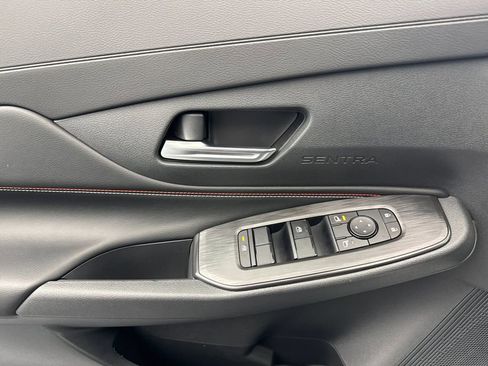 New 2026 Nissan Sentra SR FWD image 10