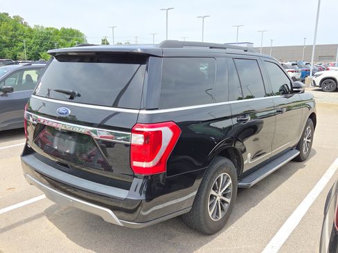 Used 2020 Ford Expedition XLT w/ Equipment Group 202A RWD image 8