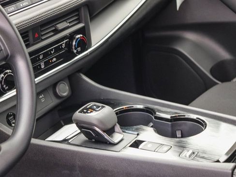 New 2026 Nissan Rogue S image 23