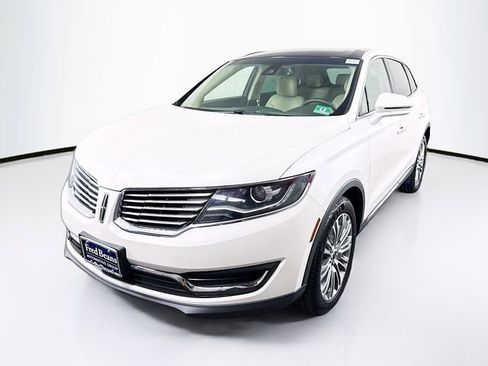 Used 2018 Lincoln MKX Reserve w/ Lincoln MKX Climate Package image 3
