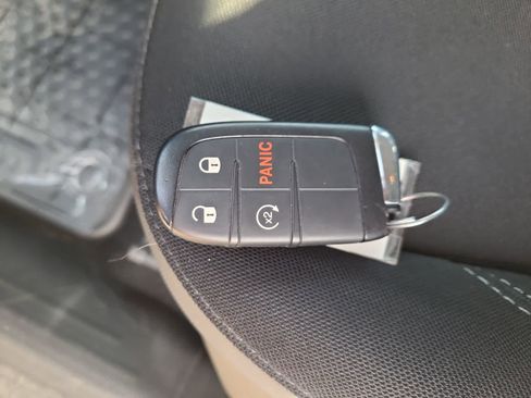 Used 2023 Jeep Renegade Altitude w/ Convenience Group I image 28