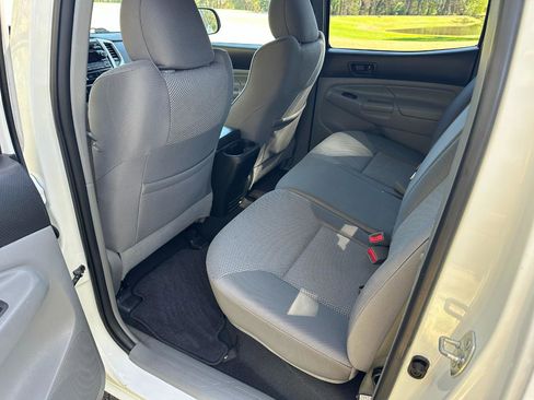 Used 2012 Toyota Tacoma PreRunner w/ TRD Sport Pkg image 14