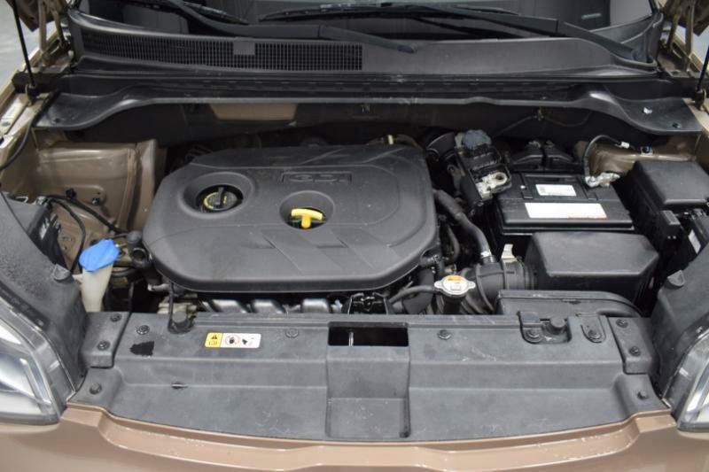 Used 2015 Kia Soul + FWD image 7