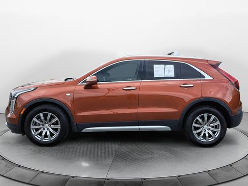 Used 2019 Cadillac XT4 Premium Luxury w/ Enhanced Visibility Package FWD image 4