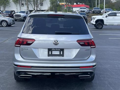 Used 2021 Volkswagen Tiguan SE R-Line w/ 3rd Row Seat Package image 6