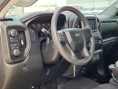 Used 2021 Chevrolet Silverado 1500 Custom Trail Boss w/ LPO, Dark Essentials Package image 2