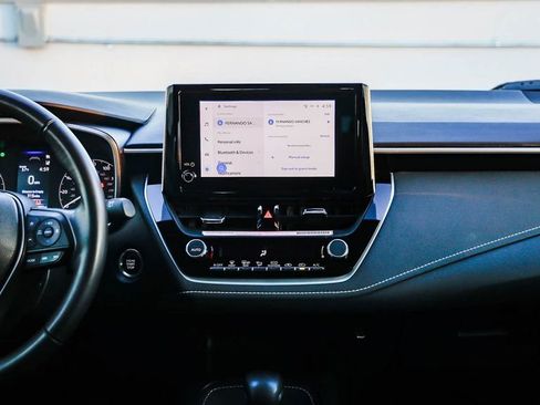 Used 2024 Toyota Corolla SE image 14