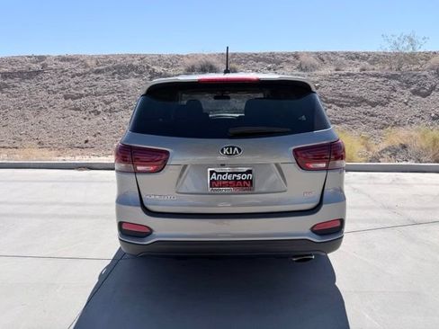 Used 2019 Kia Sorento L FWD image 7