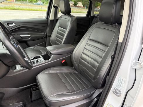 Used 2018 Ford Escape SEL AWD/4WD image 24