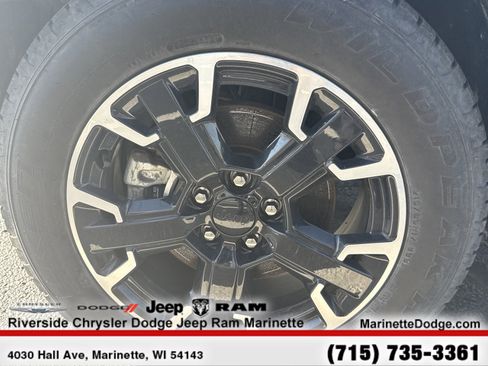 Used 2023 Jeep Renegade Trailhawk w/ Trailhawk Elite Group image 11