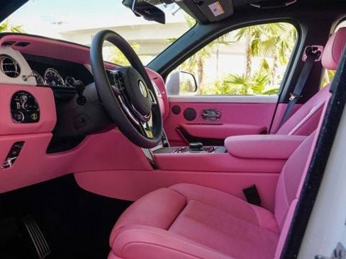 Used 2024 Rolls-Royce Cullinan image 50