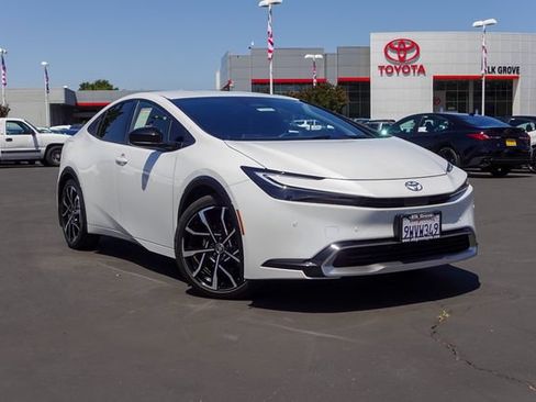 Certified 2026 Toyota Prius Plug-In Hybrid FWD image 1