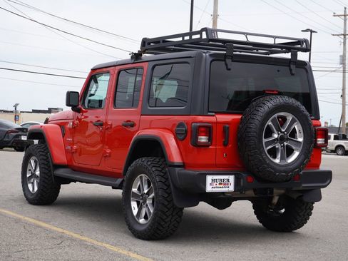Used 2019 Jeep Wrangler Unlimited Sahara AWD/4WD image 5
