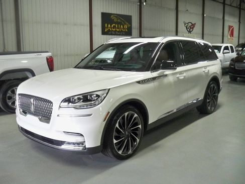 Used 2023 Lincoln Aviator Reserve w/ Equipment Group 201A image 1