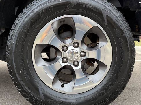 Used 2016 Jeep Wrangler Unlimited Sahara w/ Dual Top Group image 30