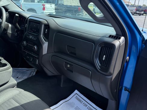 Used 2022 Chevrolet Silverado 1500 Custom AWD/4WD image 11