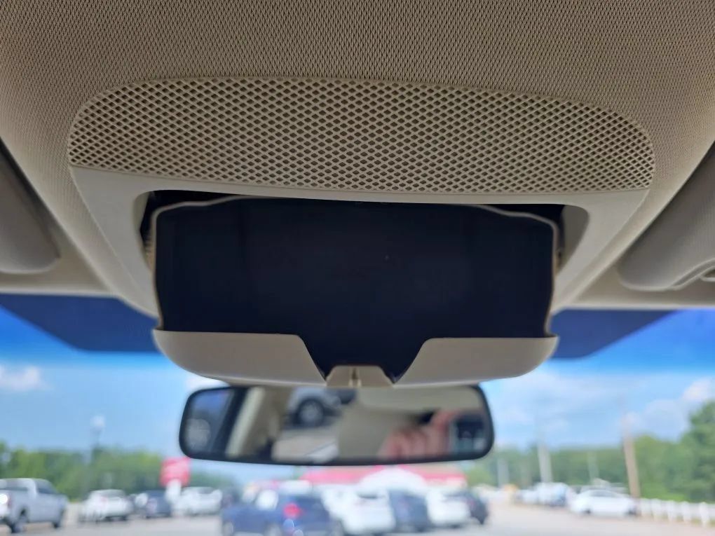 Used 2019 Ford Edge SEL w/ Equipment Group 201A FWD image 39