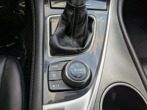 Used 2017 INFINITI Q50 2.0t image 11