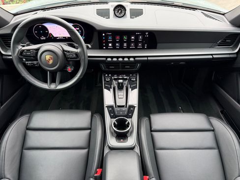Used 2025 Porsche 911 Carrera image 14