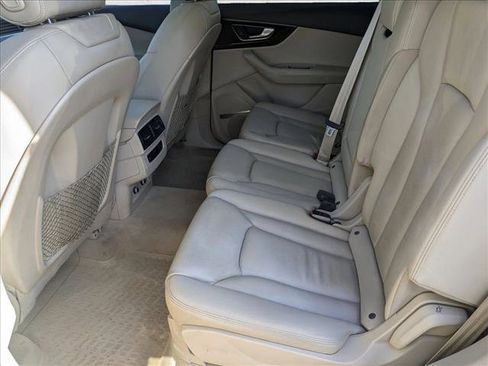 Used 2019 Audi Q7 3.0T Premium Plus image 18