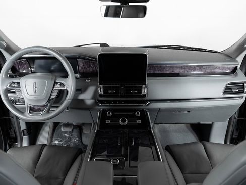 Used 2021 Lincoln Navigator L Reserve image 34