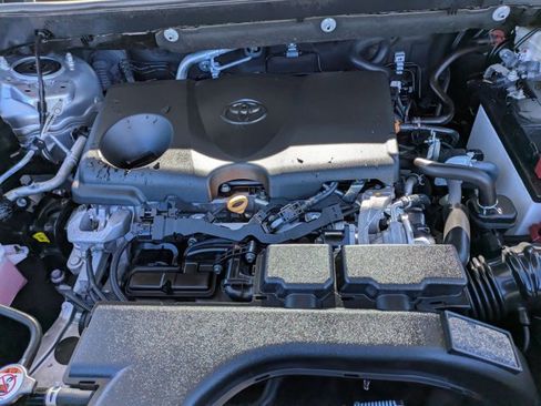 Used 2021 Toyota RAV4 XLE image 23